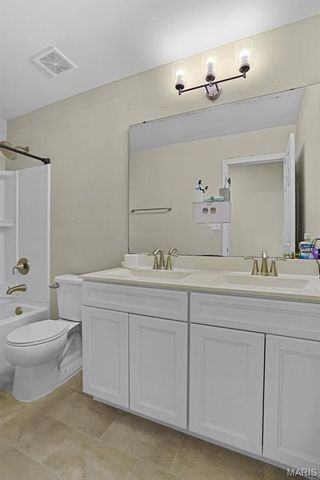 158 Pampano Lane, St Charles, MO 63301