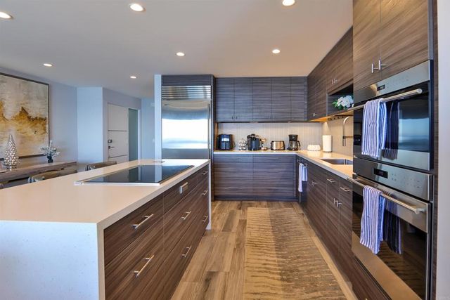 861 Beachfront Drive B, Solana Beach, CA 92075