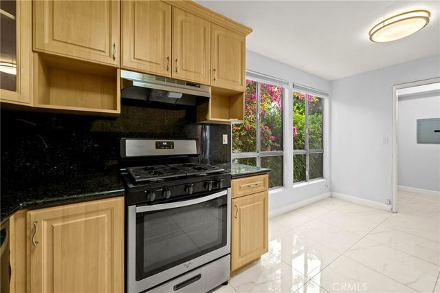 5115 Kester 7, Sherman Oaks, CA 91403