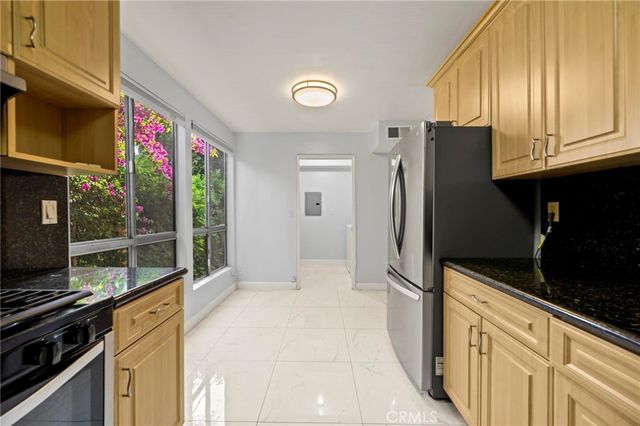 5115 Kester 7, Sherman Oaks, CA 91403