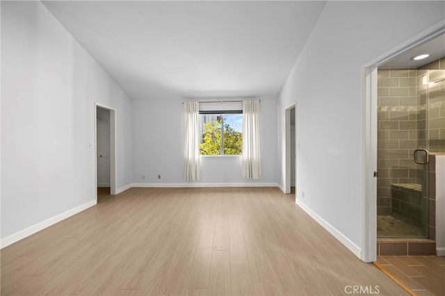 5115 Kester 7, Sherman Oaks, CA 91403