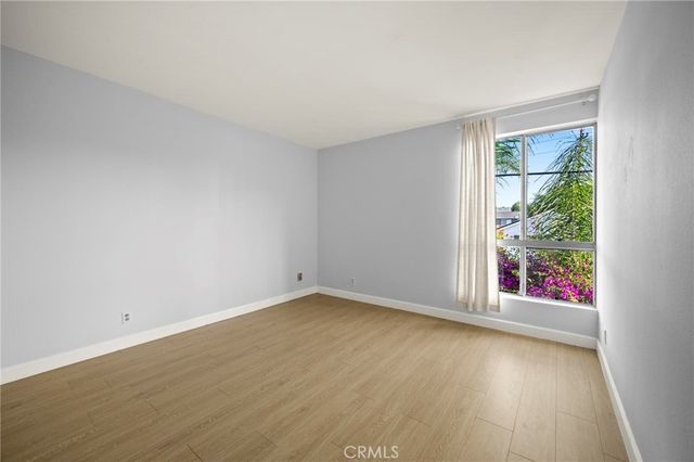 5115 Kester 7, Sherman Oaks, CA 91403