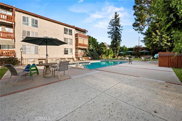 5115 Kester 7, Sherman Oaks, CA 91403