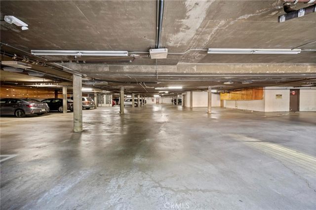 5115 Kester 7, Sherman Oaks, CA 91403