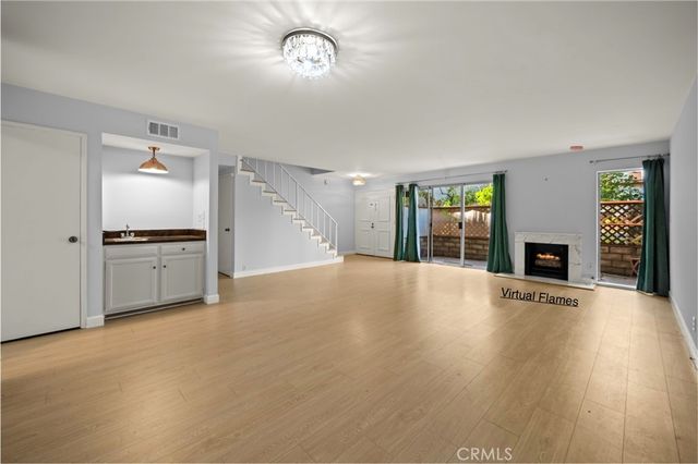 5115 Kester 7, Sherman Oaks, CA 91403