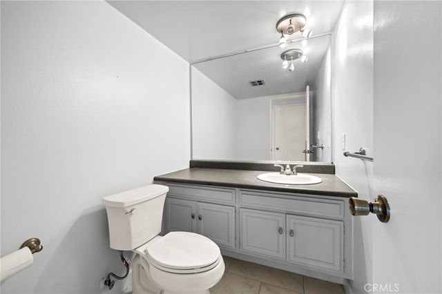 5115 Kester 7, Sherman Oaks, CA 91403
