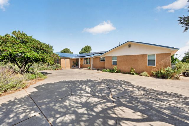 3121 San Joaquin Avenue SE, Albuquerque, NM 87106