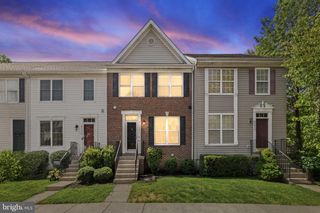45537 LAKE HAVEN TER, Sterling, VA 20165