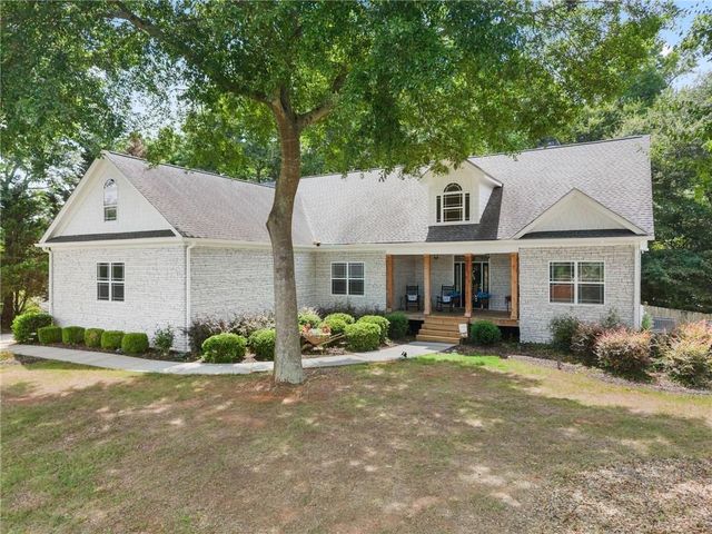 860 Lakeview Drive, Commerce, GA 30529