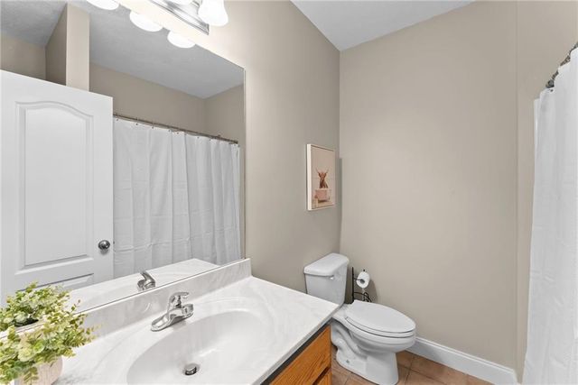 860 Lakeview Drive, Commerce, GA 30529