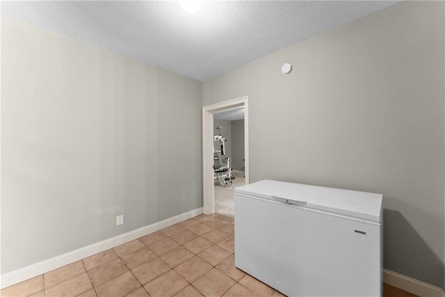 860 Lakeview Drive, Commerce, GA 30529