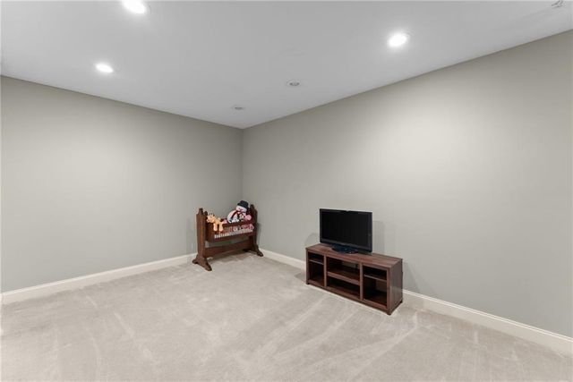 860 Lakeview Drive, Commerce, GA 30529