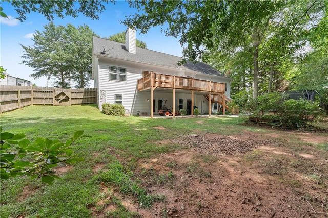 860 Lakeview Drive, Commerce, GA 30529