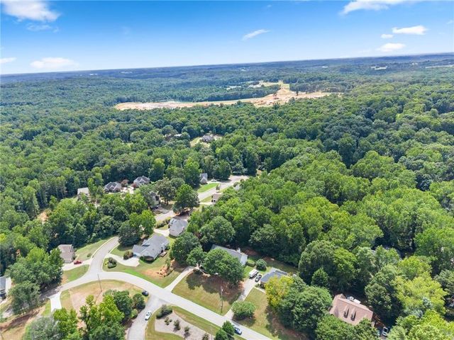 860 Lakeview Drive, Commerce, GA 30529
