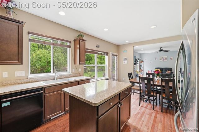 17154 Dew Point Court, Romulus, MI 48174