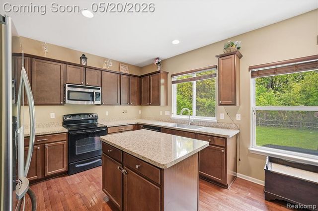 17154 Dew Point Court, Romulus, MI 48174