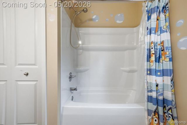 17154 Dew Point Court, Romulus, MI 48174