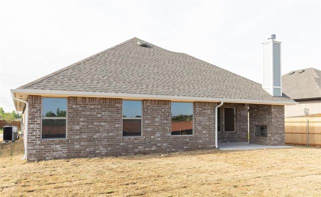 10257 SW 55th Terrace, Mustang, OK 73064