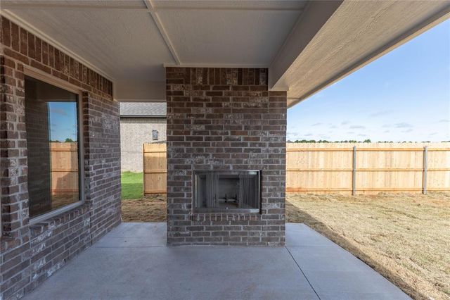 10257 SW 55th Terrace, Mustang, OK 73064
