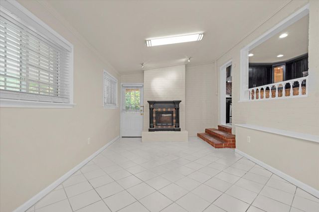 6242 INDIAN RUN PKWY, Alexandria, VA 22312