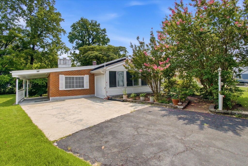 6242 INDIAN RUN PKWY, Alexandria, VA 22312