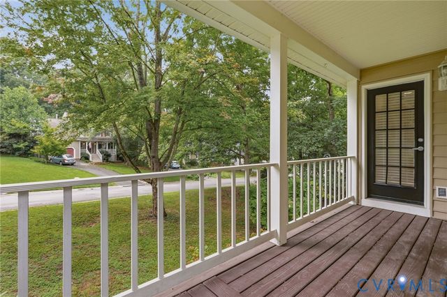 5811 Ridge Point Rd, Midlothian, VA 23112