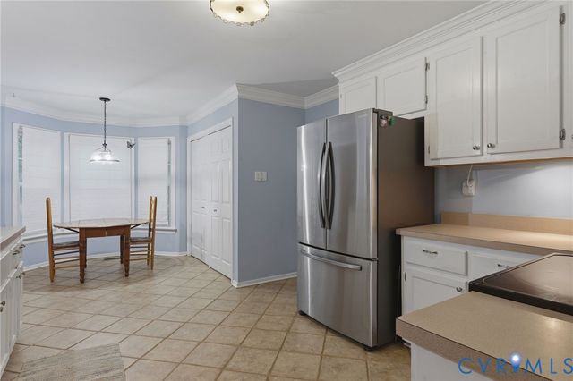 5811 Ridge Point Rd, Midlothian, VA 23112