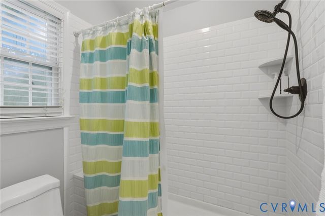 5811 Ridge Point Rd, Midlothian, VA 23112