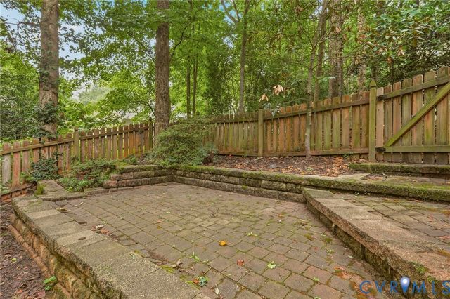 5811 Ridge Point Rd, Midlothian, VA 23112