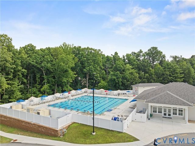 5811 Ridge Point Rd, Midlothian, VA 23112