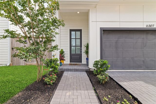 6307 Chelsea Falls Lane, Houston, TX 77008
