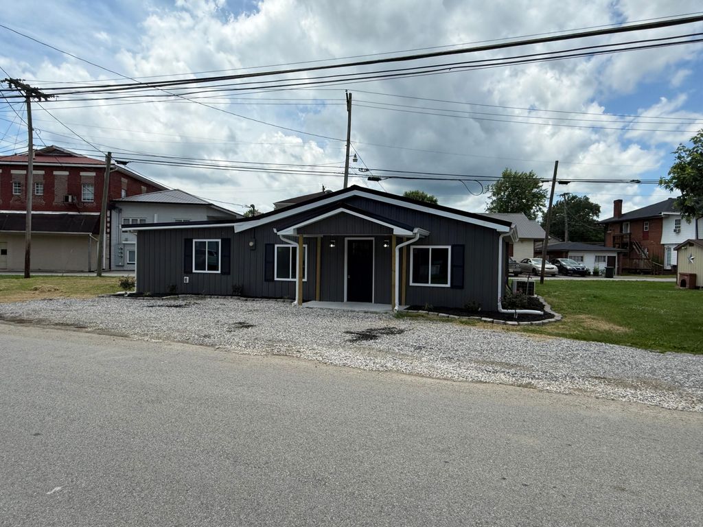161 S Allison Avenue, Barbourville, KY 40906