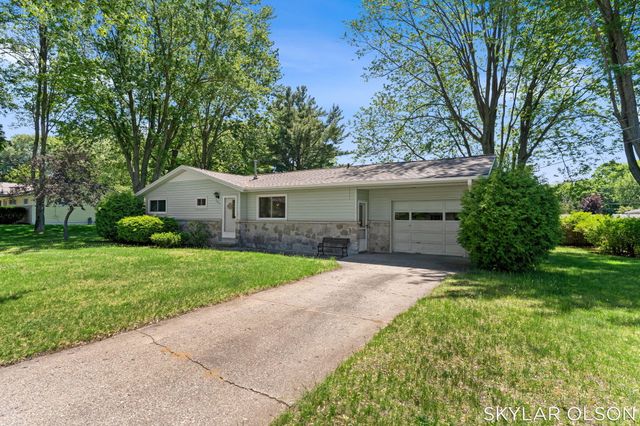 2467 Kimberly, Fruitport Twp, MI 49444