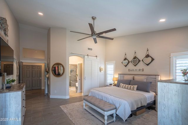 6340 W DONALD Drive, Glendale, AZ 85310