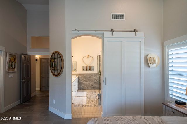 6340 W DONALD Drive, Glendale, AZ 85310