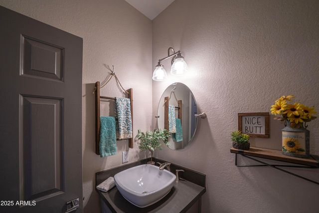 6340 W DONALD Drive, Glendale, AZ 85310