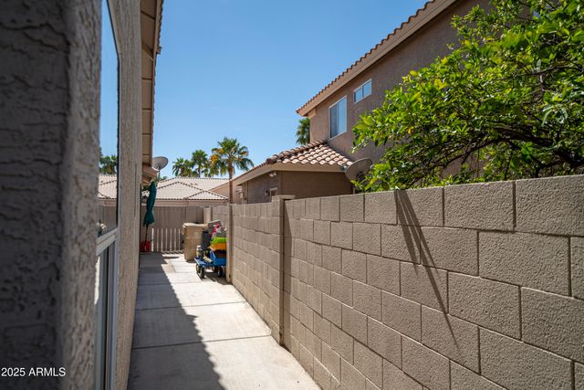 6340 W DONALD Drive, Glendale, AZ 85310