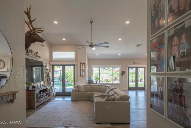 6340 W DONALD Drive, Glendale, AZ 85310