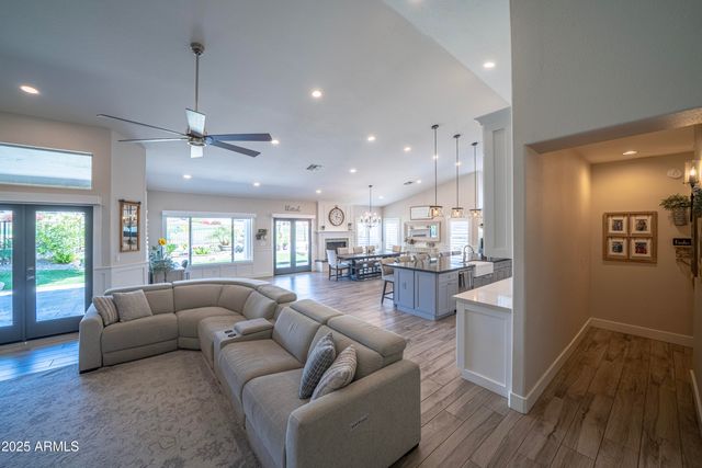 6340 W DONALD Drive, Glendale, AZ 85310