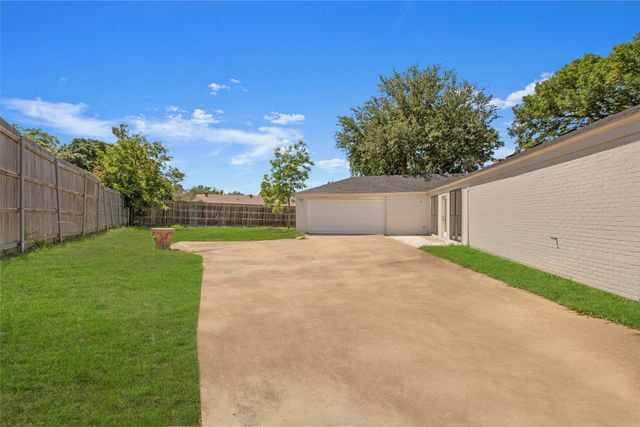 4459 Radstock Court, Fort Worth, TX 76133