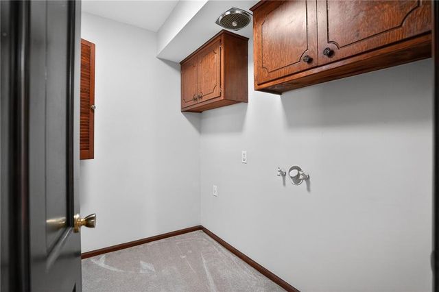 9915 Belleview Avenue, Kansas City, MO 64114