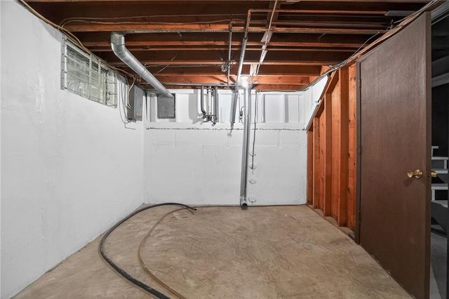 9915 Belleview Avenue, Kansas City, MO 64114