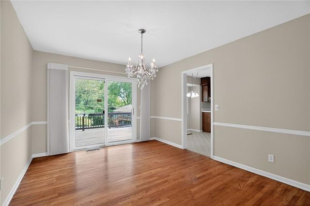 9915 Belleview Avenue, Kansas City, MO 64114