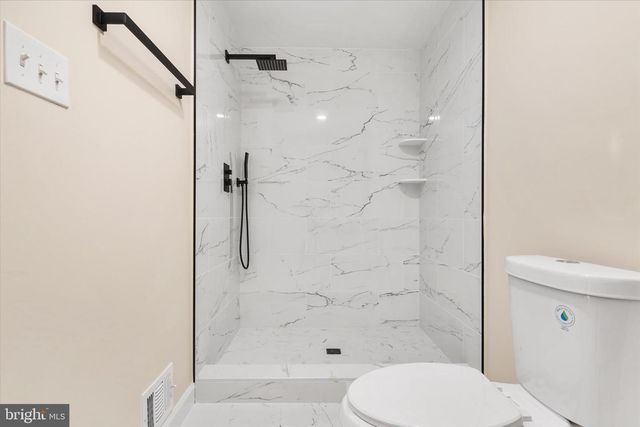 5009 BARTO AVE, Suitland, MD 20746