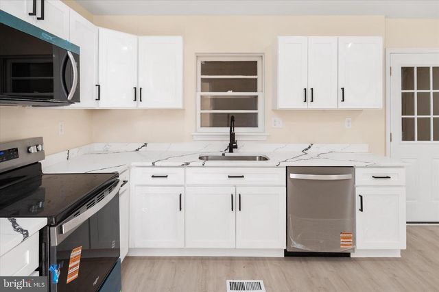 5009 BARTO AVE, Suitland, MD 20746