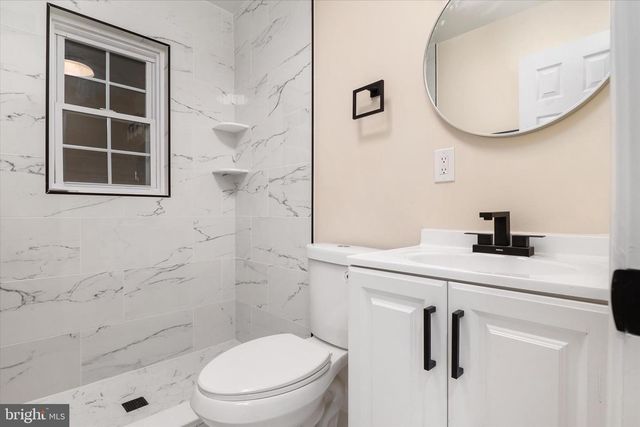 5009 BARTO AVE, Suitland, MD 20746