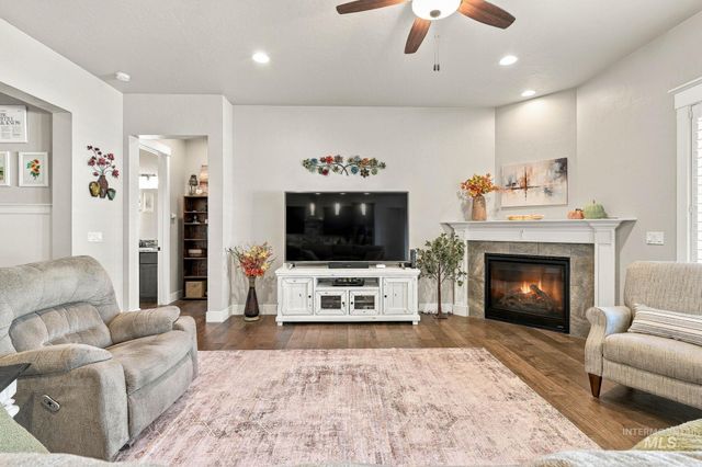 18104 N Treeline Ave., Nampa, ID 83687