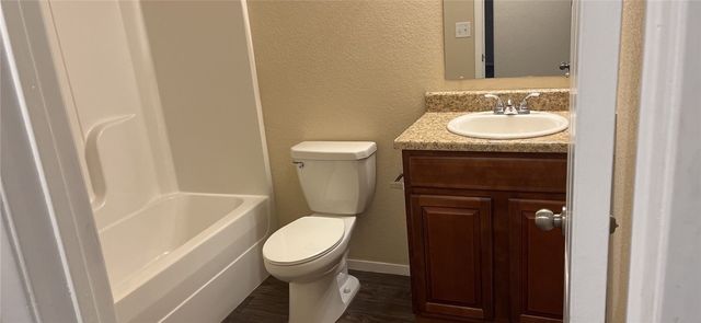 6300 SW Chalkstone Road, Bentonville, AR 72712