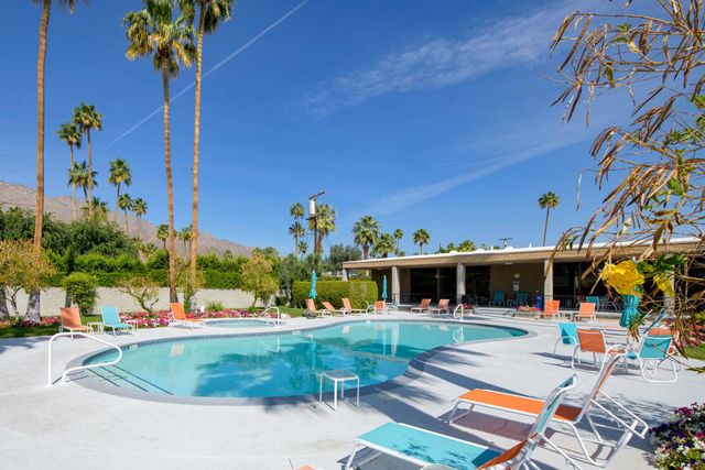 1111 E Ramon Road 1, Palm Springs, CA 92264