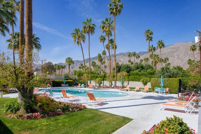 1111 E Ramon Road 1, Palm Springs, CA 92264